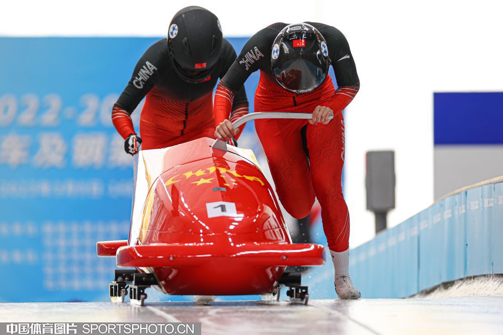 从而突破了 从而突破了